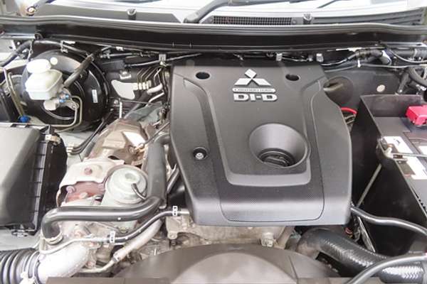 2015 Mitsubishi Triton Exceed MQ 4X4