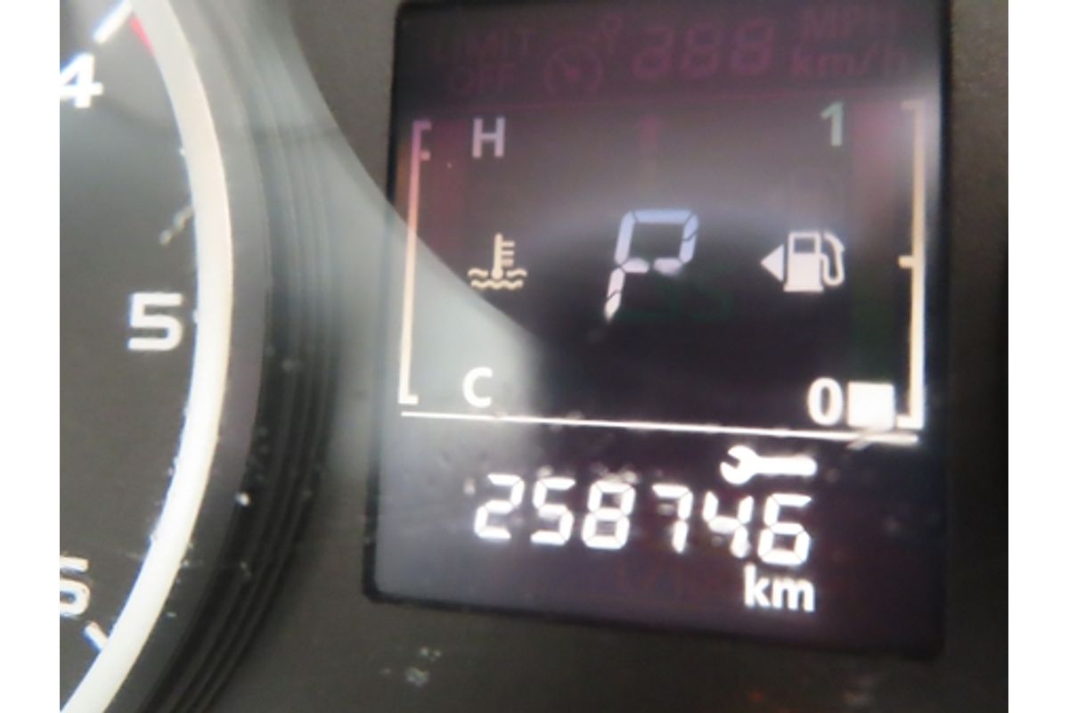 2015 Mitsubishi Triton Exceed MQ 4X4