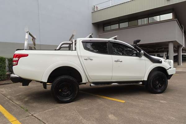 2015 Mitsubishi Triton Exceed MQ 4X4