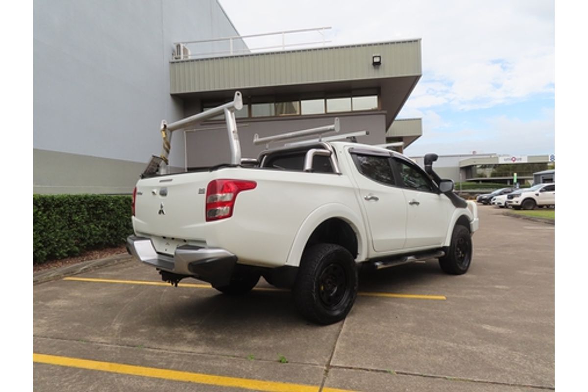 2015 Mitsubishi Triton Exceed MQ 4X4