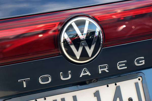 2024 Volkswagen Touareg 210TDI R-Line RC