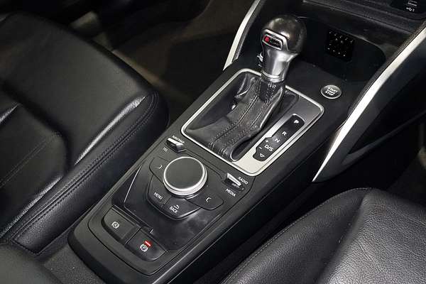 2016 Audi Q2 design GA