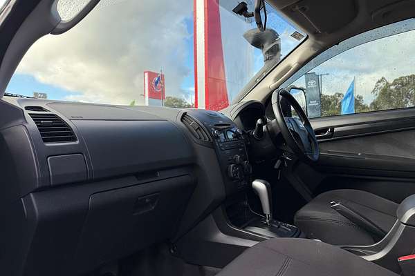 2016 Isuzu D-MAX SX 4X4