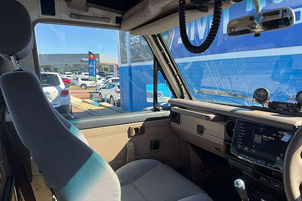 1999 Toyota Landcruiser Troopcarrier HZJ78R