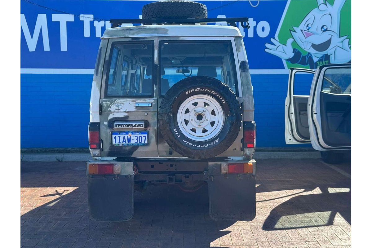 1999 Toyota Landcruiser Troopcarrier HZJ78R