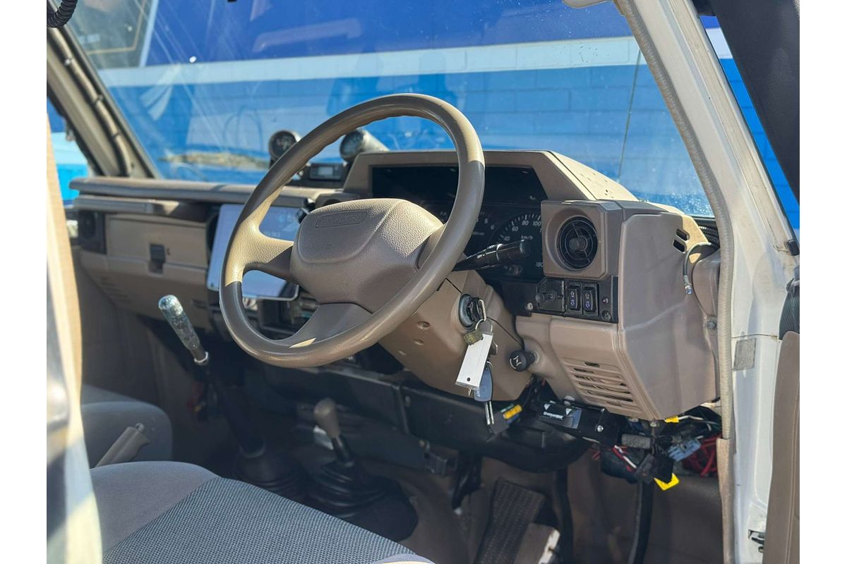 1999 Toyota Landcruiser Troopcarrier HZJ78R