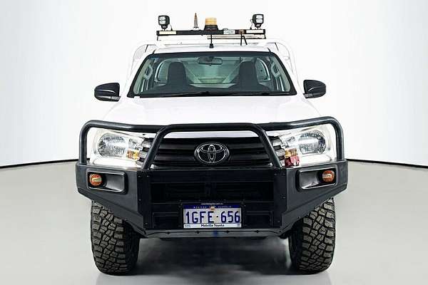 2016 Toyota Hilux HILUX 4X4 2.8L DSL S/C/C 6MT SR GUN126R 4X4