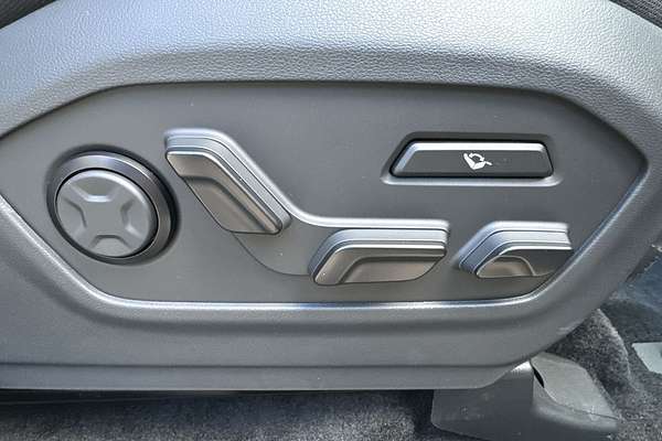 2025 Hyundai Santa Fe Hybrid Calligraphy MX5.V1