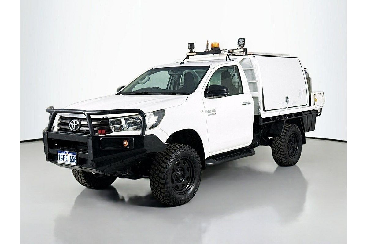 2016 Toyota Hilux HILUX 4X4 2.8L DSL S/C/C 6MT SR GUN126R 4X4