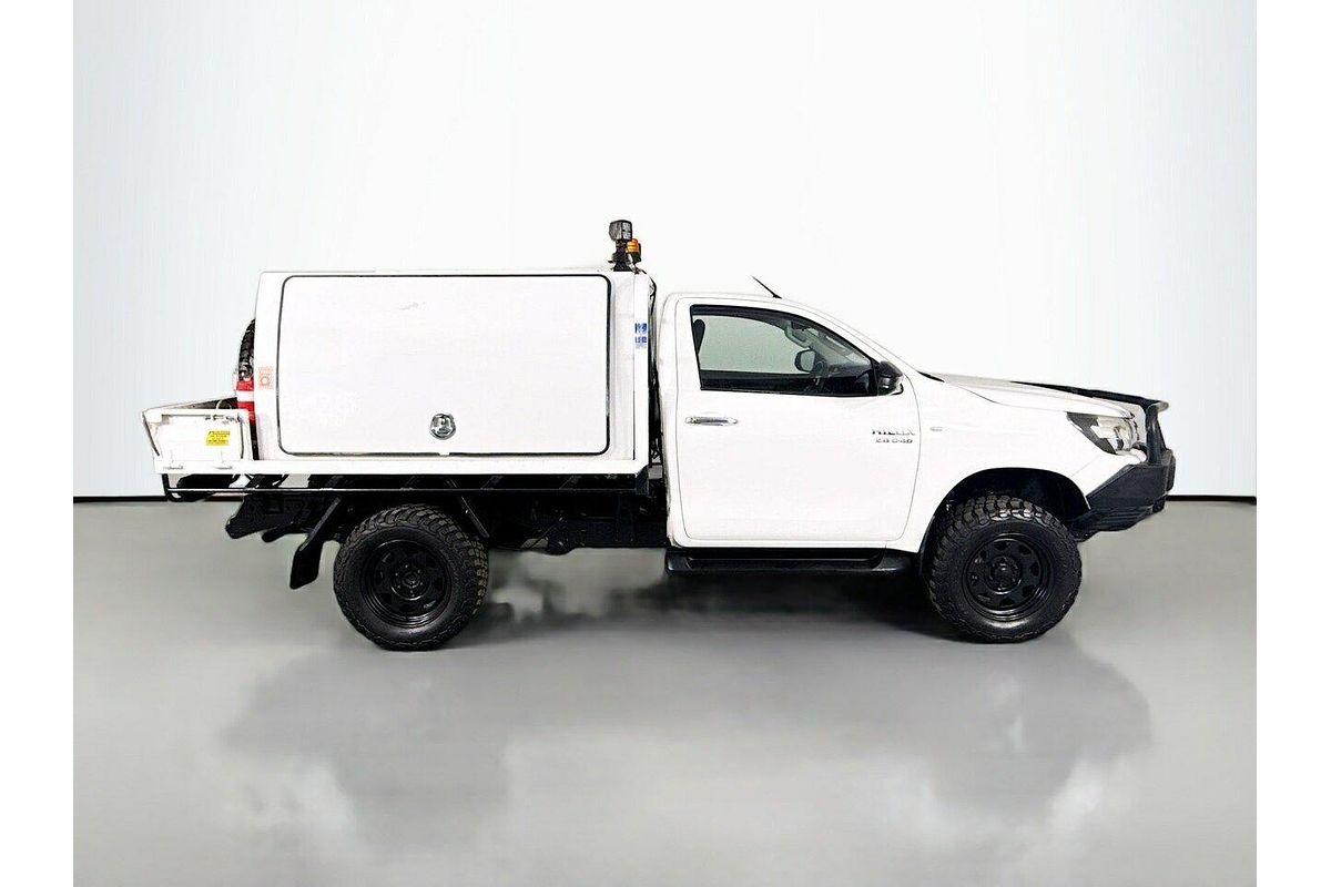 2016 Toyota Hilux HILUX 4X4 2.8L DSL S/C/C 6MT SR GUN126R 4X4