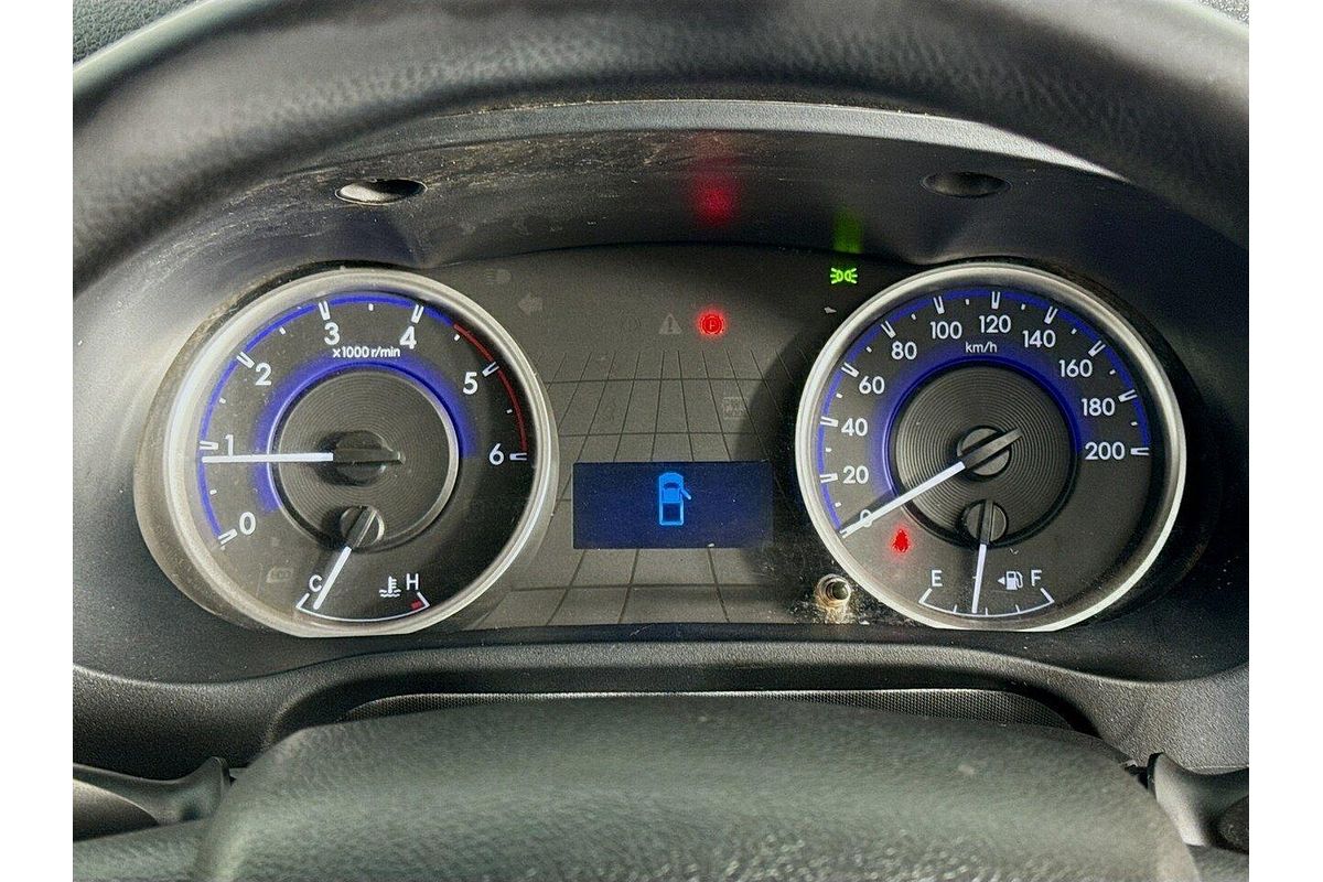 2016 Toyota Hilux HILUX 4X4 2.8L DSL S/C/C 6MT SR GUN126R 4X4