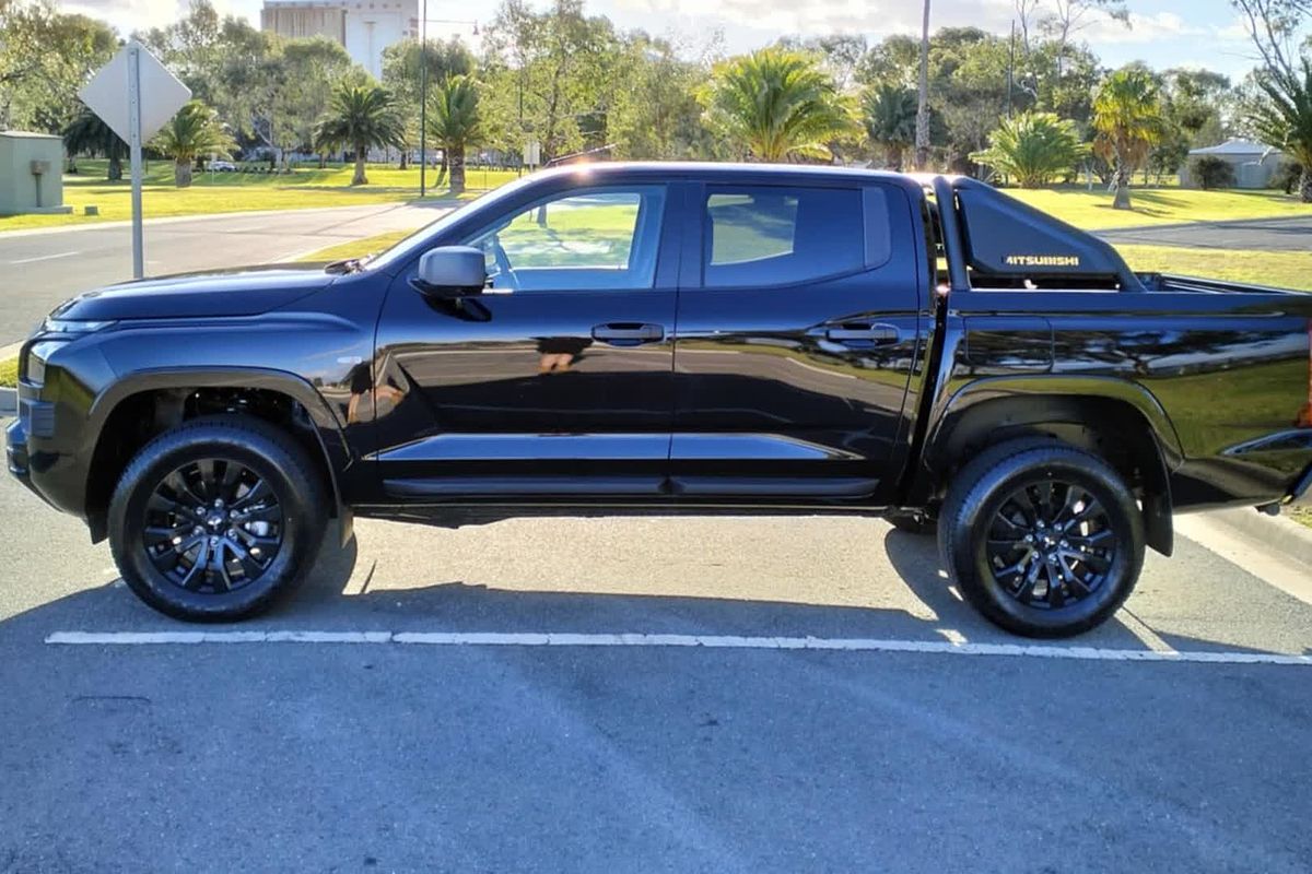 2025 Mitsubishi Triton GLX-R MV 4X4