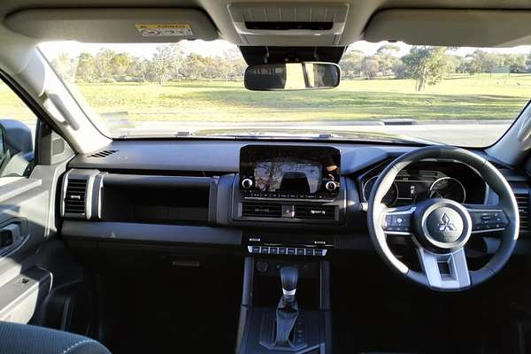 2025 Mitsubishi Triton GLX-R MV 4X4