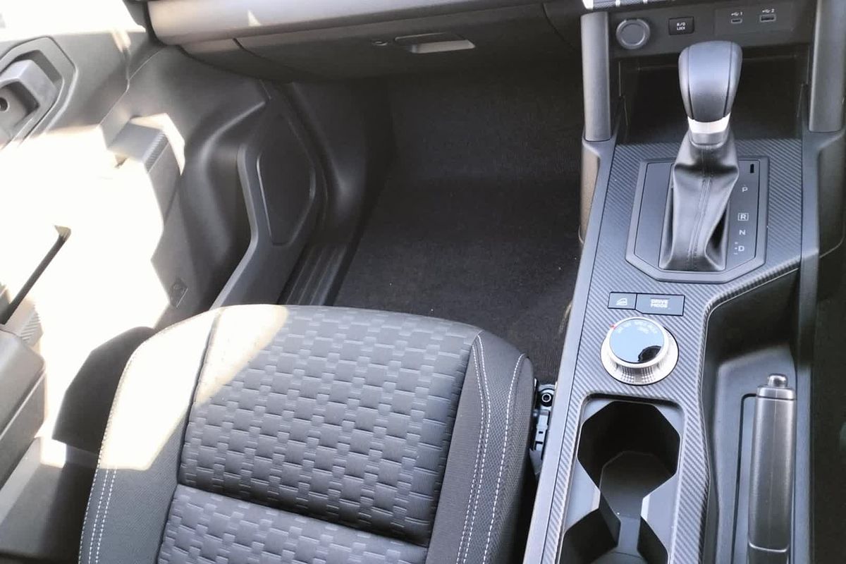2025 Mitsubishi Triton GLX-R MV 4X4