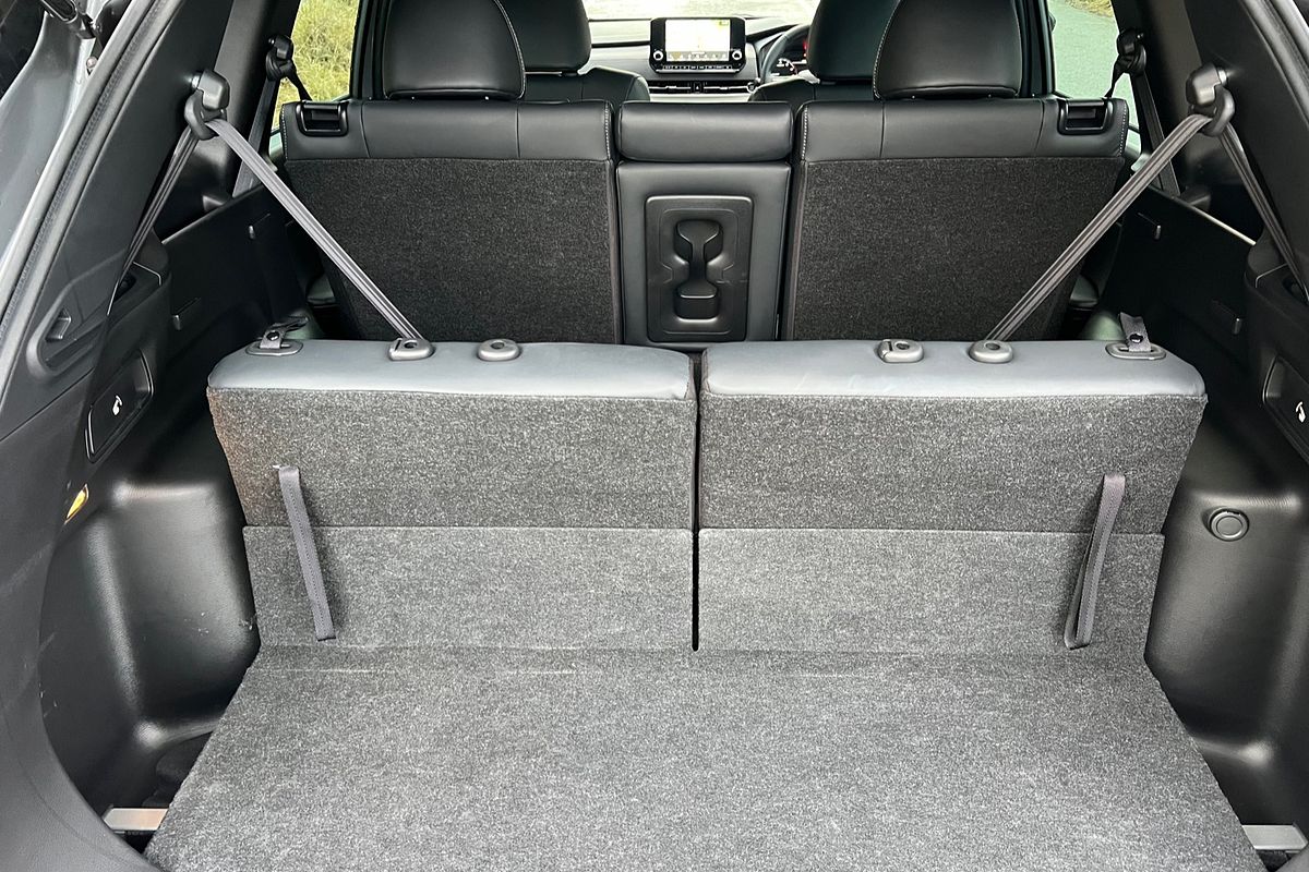 2023 Mitsubishi Outlander LS Black Edition ZM