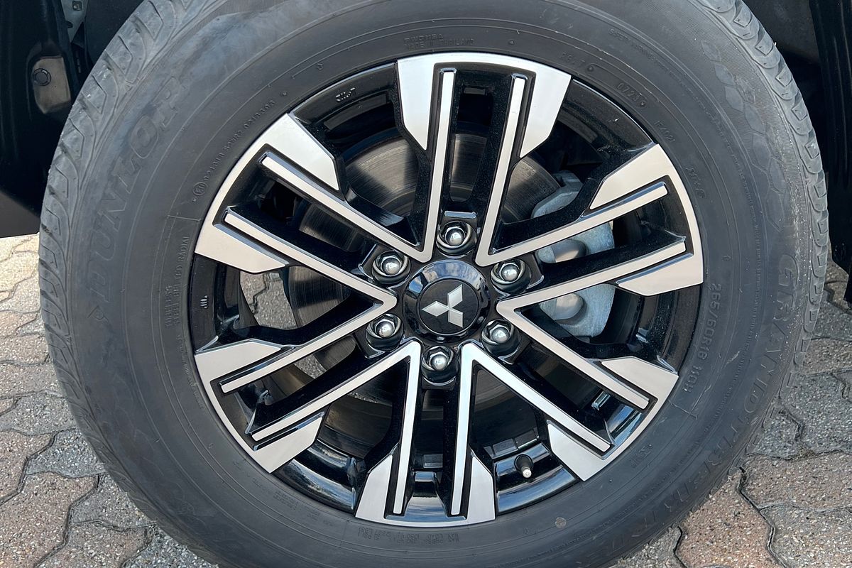 2020 Mitsubishi Pajero Sport GLS QF