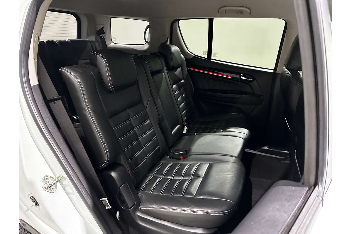2020 Isuzu MU-X LS-T