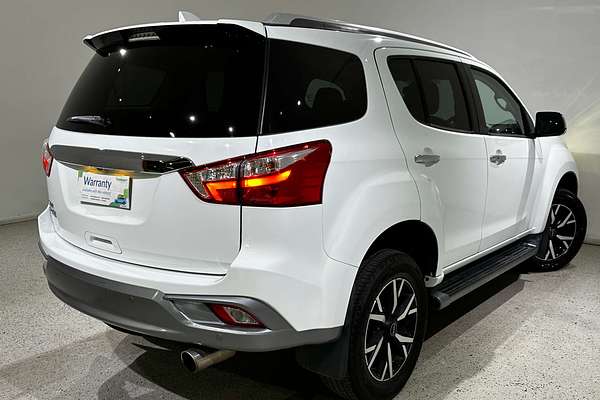 2020 Isuzu MU-X LS-T