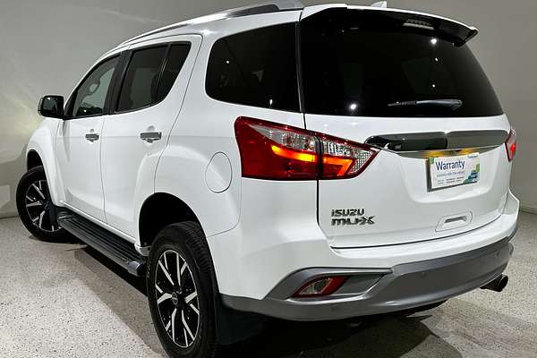 2020 Isuzu MU-X LS-T