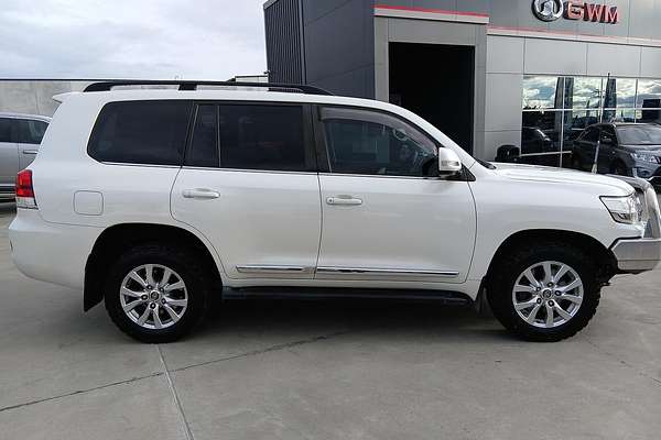 2015 Toyota Landcruiser Sahara VDJ200R