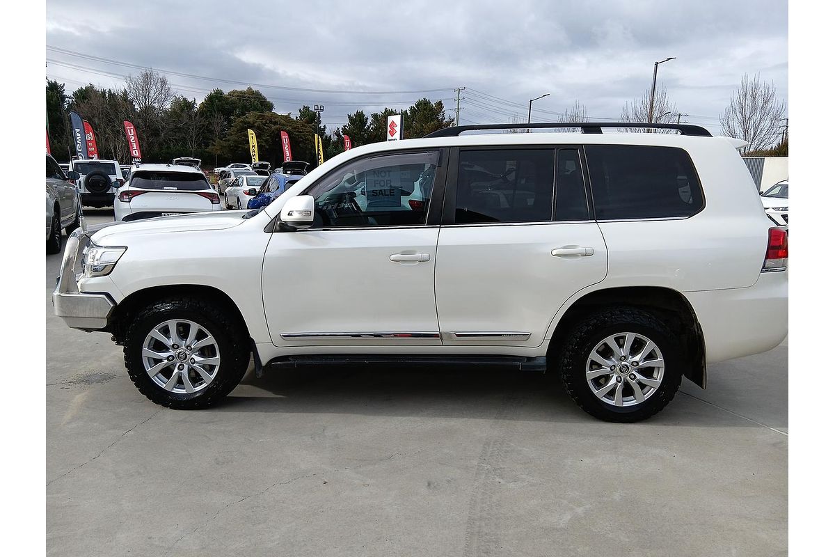 2015 Toyota Landcruiser Sahara VDJ200R