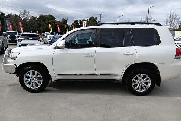 2015 Toyota Landcruiser Sahara VDJ200R