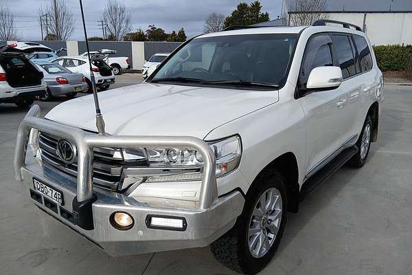 2015 Toyota Landcruiser Sahara VDJ200R