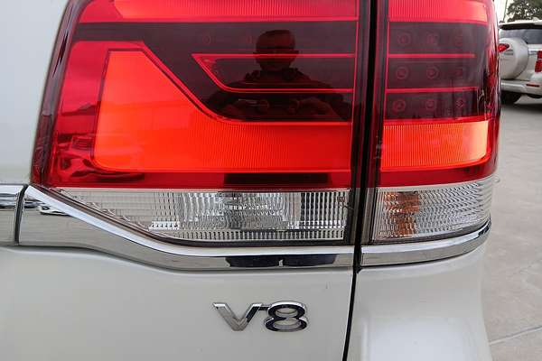2015 Toyota Landcruiser Sahara VDJ200R