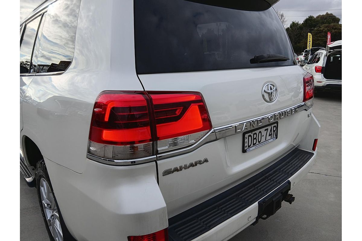 2015 Toyota Landcruiser Sahara VDJ200R