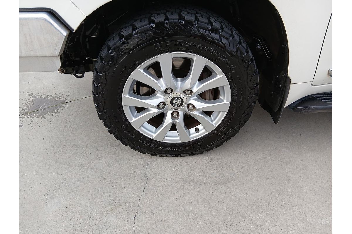 2015 Toyota Landcruiser Sahara VDJ200R