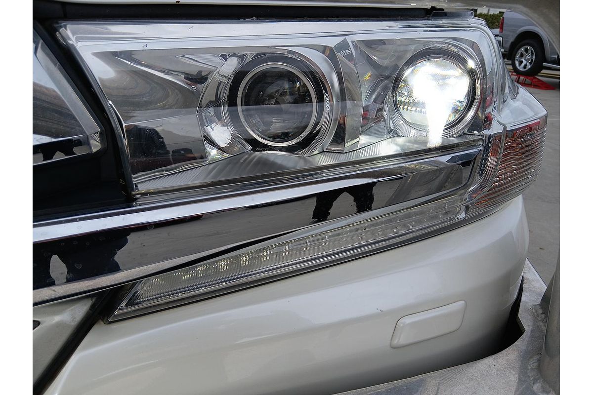 2015 Toyota Landcruiser Sahara VDJ200R