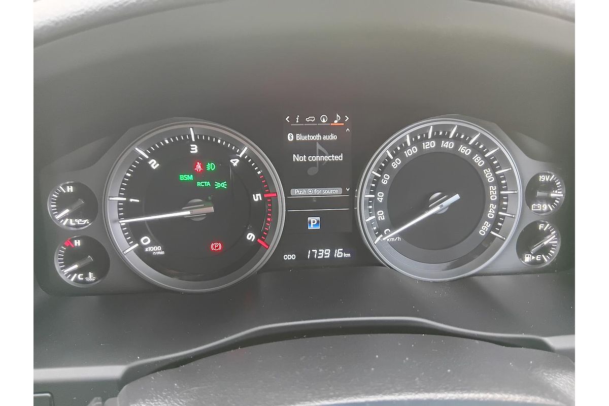 2015 Toyota Landcruiser Sahara VDJ200R