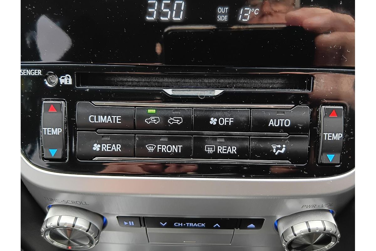 2015 Toyota Landcruiser Sahara VDJ200R