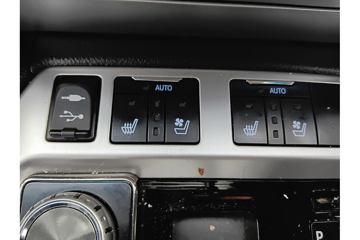 2015 Toyota Landcruiser Sahara VDJ200R
