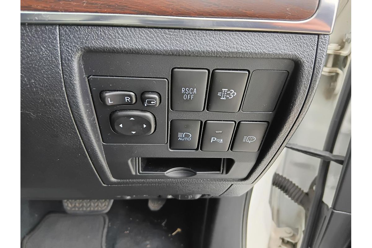 2015 Toyota Landcruiser Sahara VDJ200R