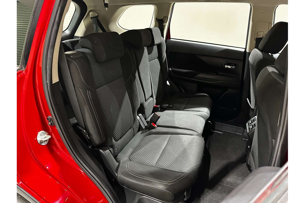 2020 Mitsubishi Outlander ES ZL
