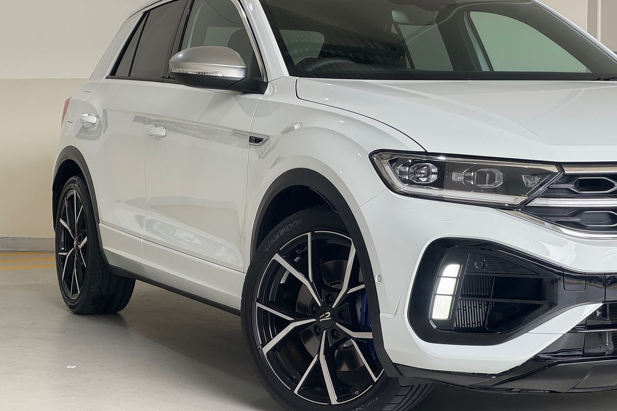 2025 Volkswagen T-Roc R D11