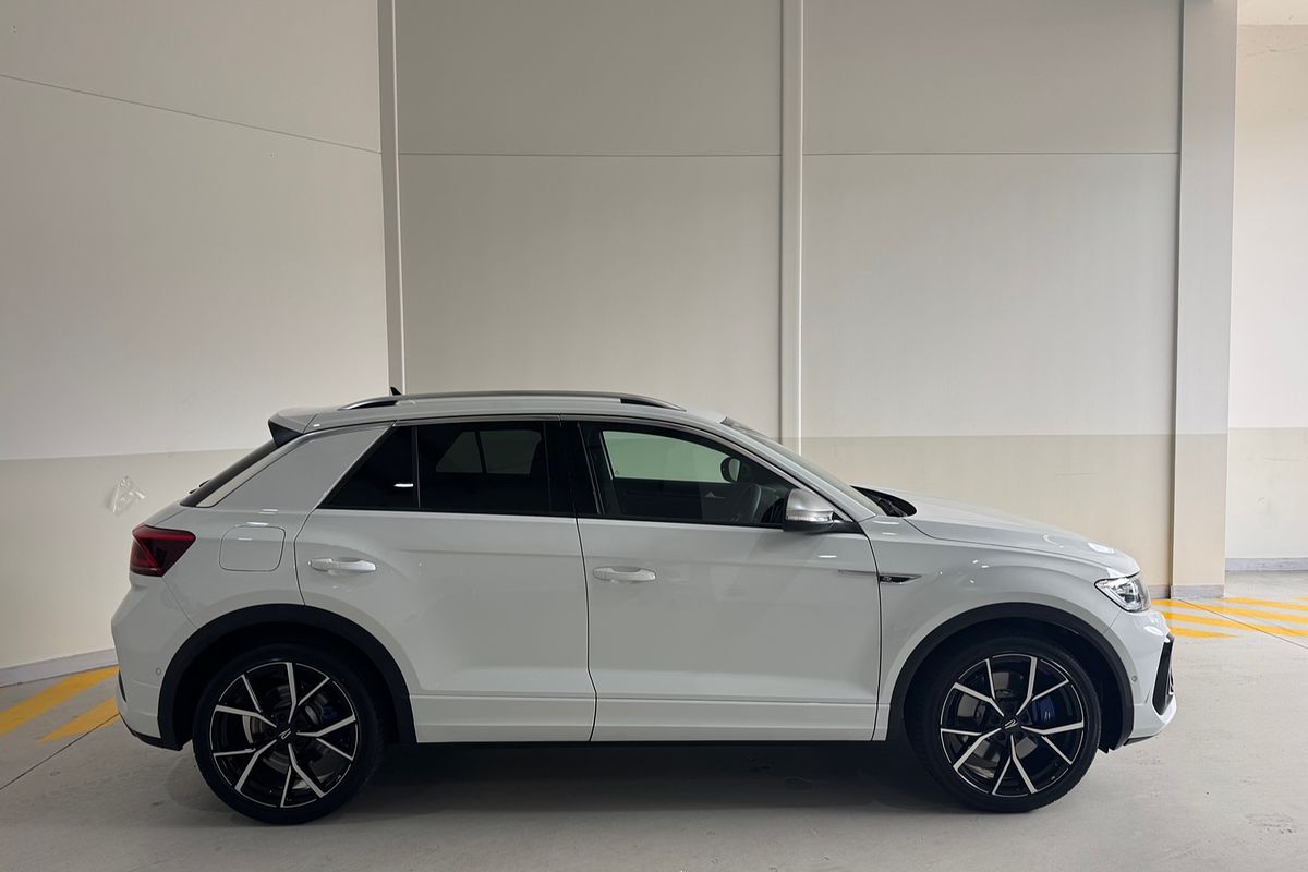 2025 Volkswagen T-Roc R D11