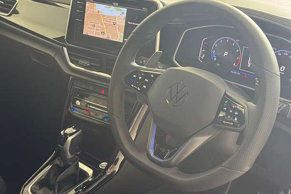 2025 Volkswagen T-Roc R D11