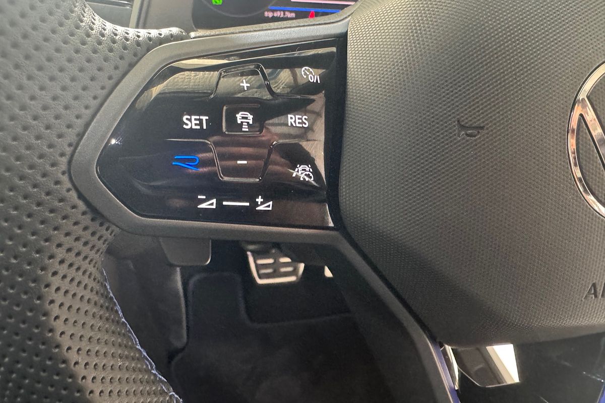 2025 Volkswagen T-Roc R D11