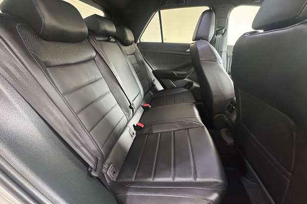 2025 Volkswagen T-Roc R D11