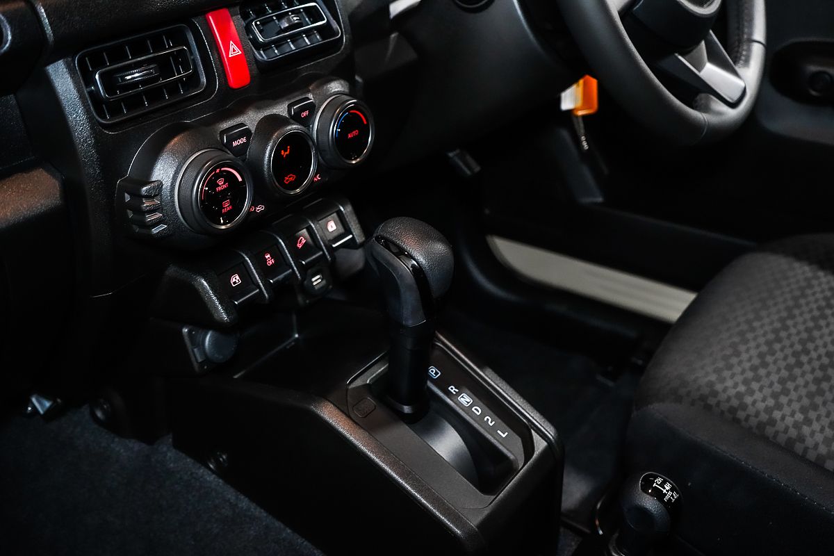 2024 Suzuki Jimny GLX GJ
