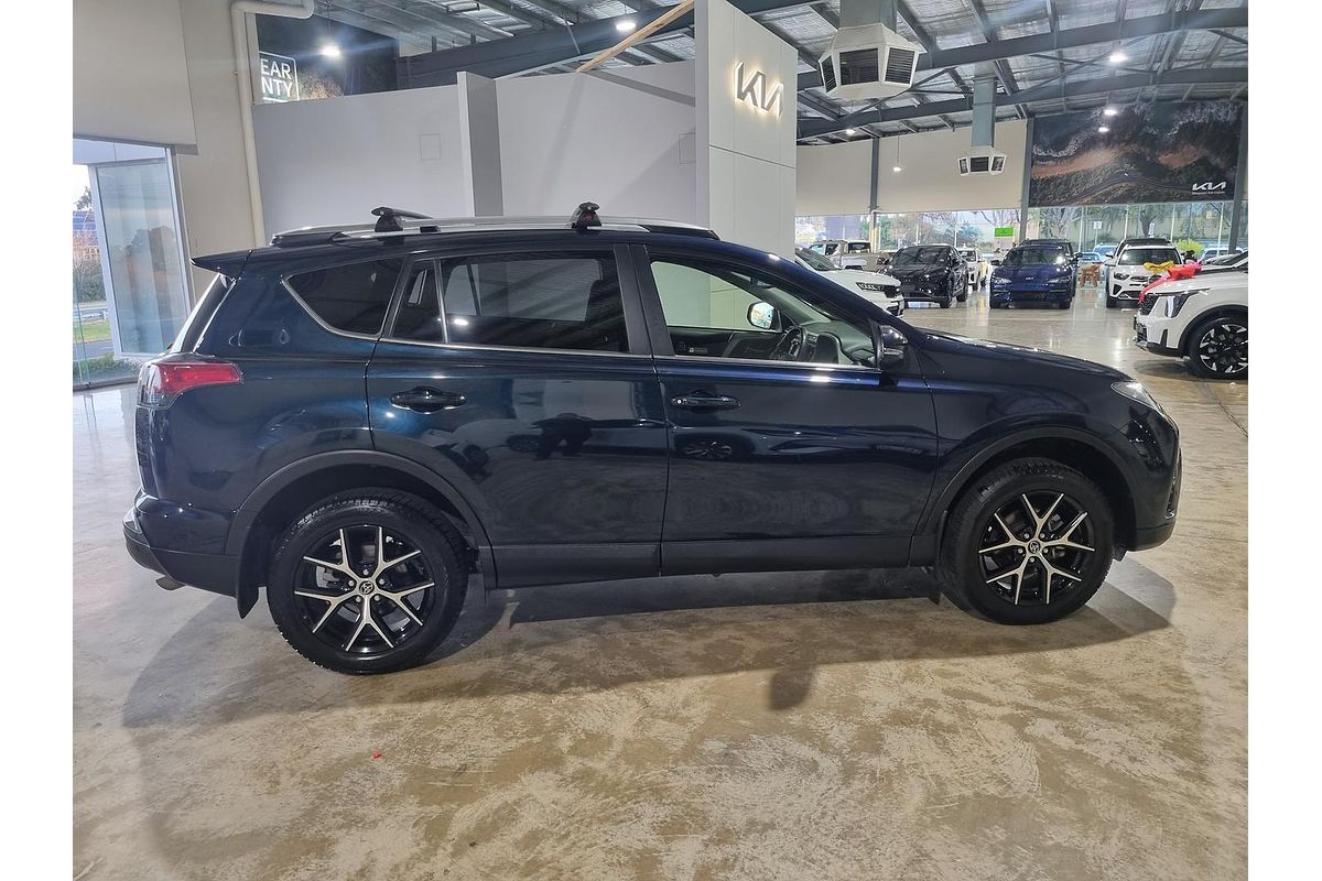 2017 Toyota RAV4 GXL ZSA42R