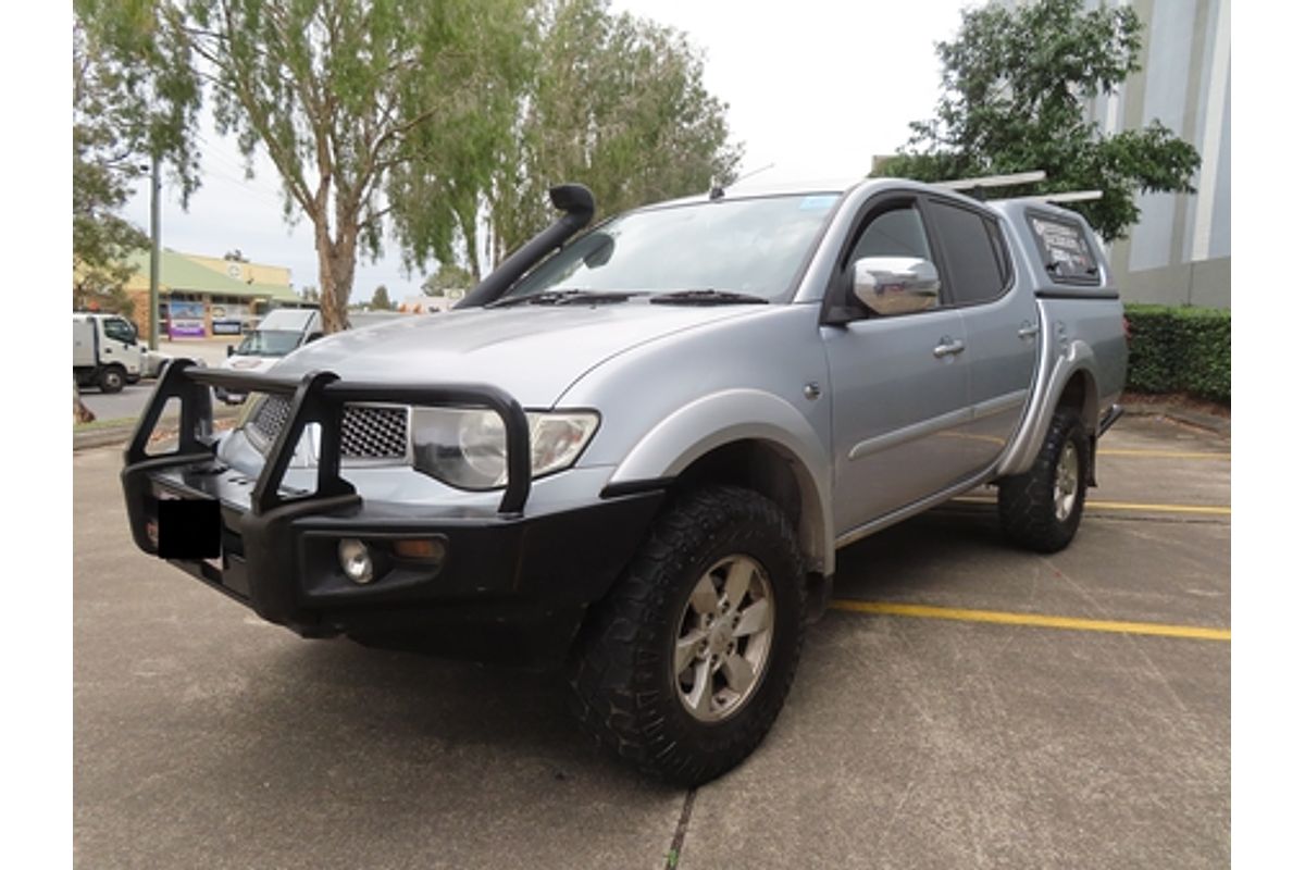 2013 Mitsubishi Triton GLX-R MN 4X4