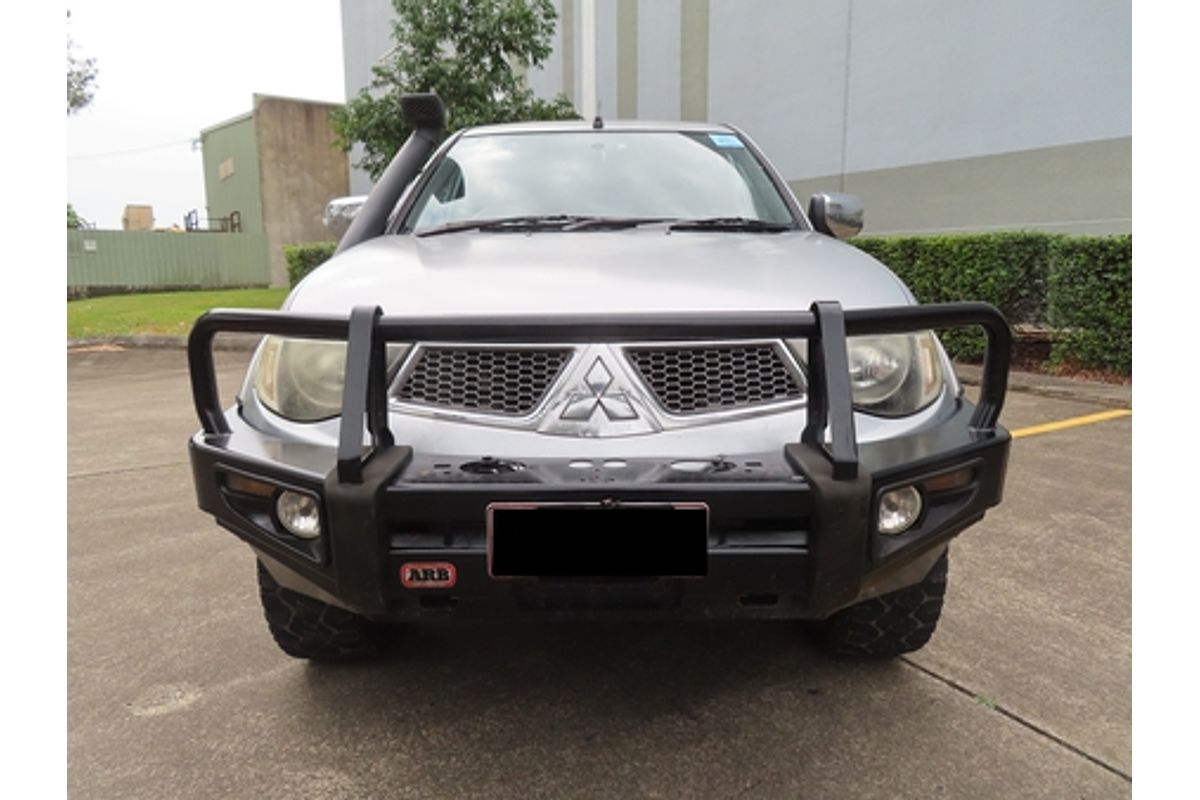 2013 Mitsubishi Triton GLX-R MN 4X4