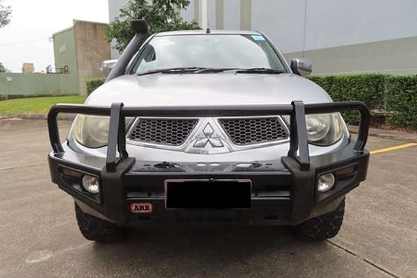 2013 Mitsubishi Triton GLX-R MN 4X4