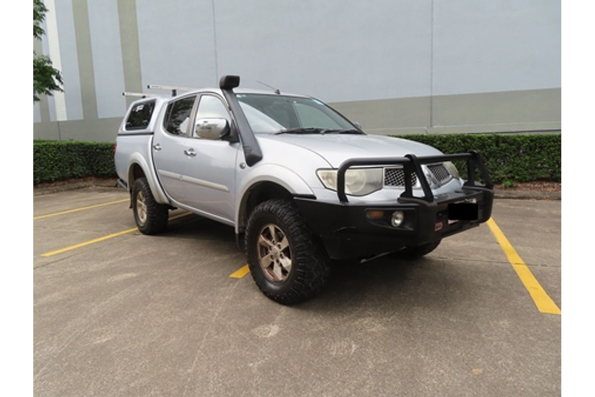 2013 Mitsubishi Triton GLX-R MN 4X4