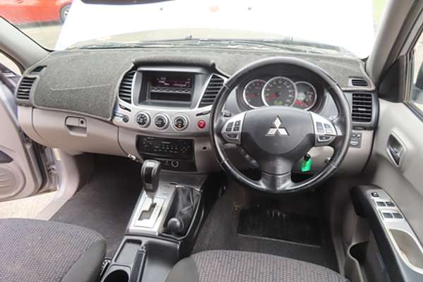 2013 Mitsubishi Triton GLX-R MN 4X4