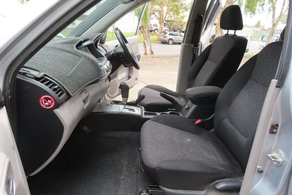 2013 Mitsubishi Triton GLX-R MN 4X4