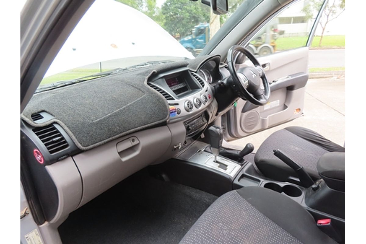 2013 Mitsubishi Triton GLX-R MN 4X4